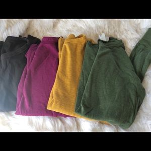 Thermal tops, women’s small/medium sized, set of 4